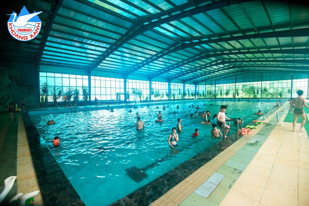 be-khoang-khoang-xanh-suoi-tien